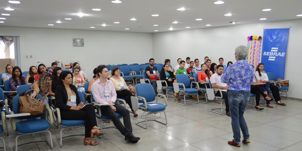 Alunos do Escritório Modelo de Contabilidade da FACISA participam de oficina no SEBRAE