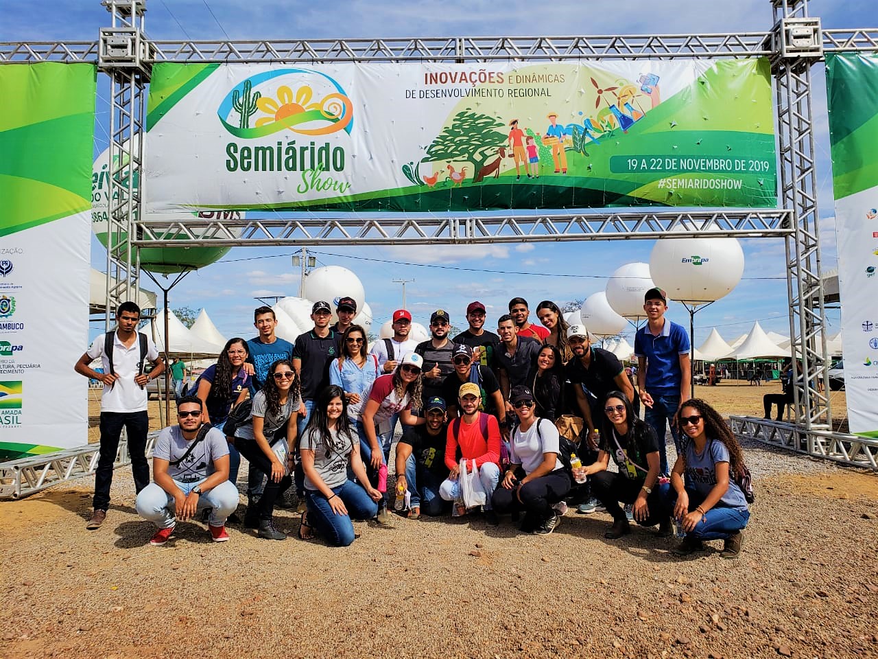 Cerca de 35 alunos do curso de Agronomia participaram da oitava edição do Semiárido Show em Petrolina