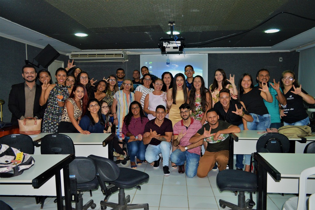 V Período do curso de Letras da Fafopa promove Seminário: Diferentes, mas iguais