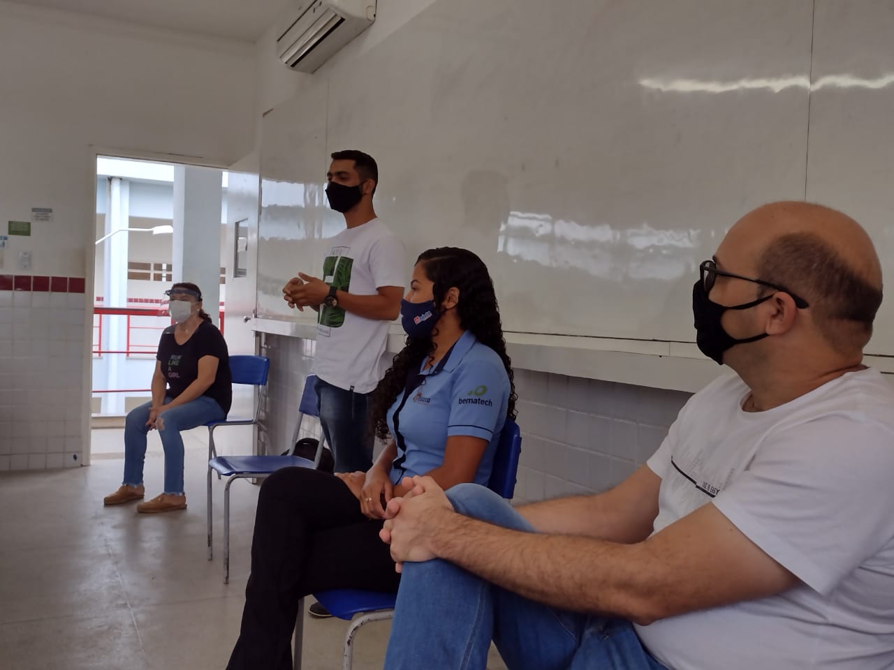 Aluno do curso de Agronomia da FACIAGRA participa de bate-papo com alunos do colégio ETE e fala sobre a importância do curso de Agronomia