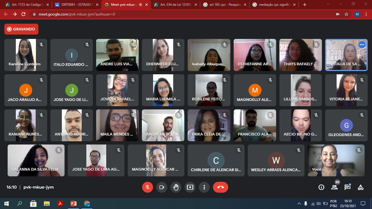 Alunos do X período de Direito participam de oficina prática simulada em mediação